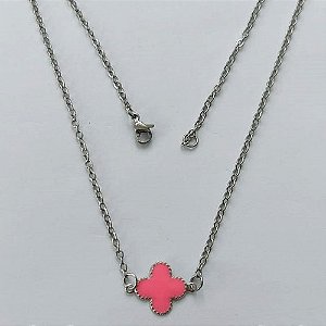 GARGANTILHA EM AÇO INOXIDÁVEL -  GARGANTILHA COM CORRENTE 45CM E PINGENTE TREVO ROSA 12MM - COMPOSIÇÃO: AÇO INOXIDÁVEL - (AÇO1936) ACGG000385