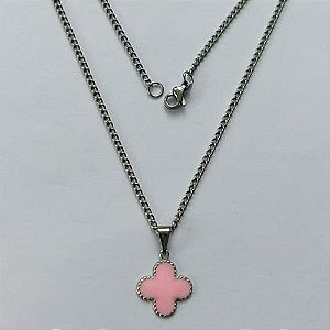 GARGANTILHA EM AÇO INOXIDÁVEL -  GARGANTILHA COM CORRENTE 42CM E PINGENTE TREVO ROSA 11MM - COMPOSIÇÃO: AÇO INOXIDÁVEL - (AÇO1940) ACGG000389