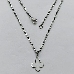 GARGANTILHA EM AÇO INOXIDÁVEL -  GARGANTILHA COM CORRENTE 42CM E PINGENTE TREVO BRANCO 11MM - COMPOSIÇÃO: AÇO INOXIDÁVEL - (AÇO1941) ACGG000390