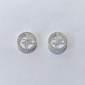 BRINCO FOLHEADA A PRATA COM 50 MILÉSIMOS + VERNIZ DIAMOND - BRINCO DE PINO FÉ COM MICRO ZIRCÔNIAS 15MM PRBR001138