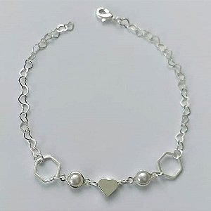 PULSEIRA FOLHEADA A PRATA COM 50 MILÉSIMOS + VERNIZ DIAMOND - PULSEIRA COM CORAÇÃO E PÉROLAS - TAMANHO: 19CM E  FECHO LAGOSTA (PRA485) PRPS001168