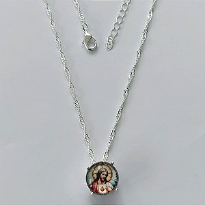 GARGANTILHA FOLHEADA A PRATA COM 50 MILÉSIMOS + VERNIZ DIAMOND - GARGANTILHA CORRENTE SINGAPURA 45CM PINGENTE RESINA COM IMAGEM DE JESUS CRISTO 10MM - FECHO LAGOSTA + EXTENSOR (PRA486) PRGG001449