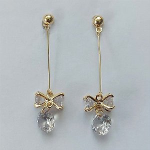 BRINCO FOLHEADO A OURO - BANHADO COM 5 MILÉSIMOS + VERNIZ DIAMOND - BRINCO DE PINO BOLINHA COM FIO E ZIRCÔNIAS 12MM - (OURO351) OUBR000258