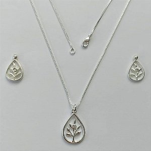 CONJUNTO FOLHEADO A PRATA COM 50 MILÉSIMOS + VERNIZ DIAMOND - CONJUNTO COM CORRENTE VENEZIANA 45CM - BRINCOS DE PINO E PINGENTE EM GOTA VAZADA 13MM COM PEDRA EM ZIRCÔNIA CRISTAL 10MM - (PRA501) PRCJ000187