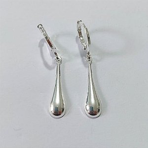 BRINCO FOLHEADA A PRATA COM 50 MILÉSIMOS + VERNIZ DIAMOND - BRINCO ARGOLA DE PRESSÃO COM PINGENTE GOTA 6MM PRBR001257