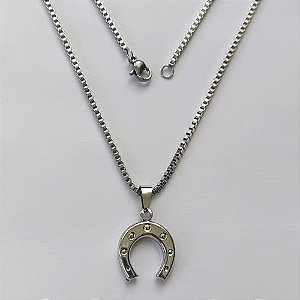 GARGANTILHA EM AÇO INOXIDÁVEL -  GARGANTILHA COM CORRENTE( ACO1035) 50CM E PINGENTE FERRADURA 17MM - COMPOSIÇÃO: AÇO INOXIDÁVEL - (AÇO2114) ACGG000467