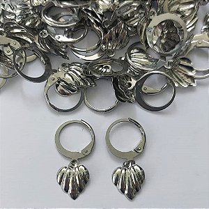 BRINCO EM AÇO INOXIDÁVEL - BRINCO ARGOLA DE PRESSÃO PINGENTE CONCHA 11MM - COMPOSIÇÃO: AÇO INOXIDÁVEL (AÇO2174) ACBR000432