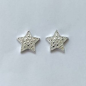 BRINCO FOLHEADO A PRATA COM 50 MILÉSIMOS + VERNIZ DIAMOND - BRINCO DE PINO ESTRELA 11MM - (PRA609) PRBR001314