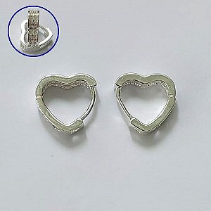 BRINCO FOLHEADO A PRATA COM 50 MILÉSIMOS + VERNIZ DIAMOND - BRINCO ARGOLA CORAÇÃO CRAVEJADO COM 2 FILEIRAS DE MICROS ZIRCÔNIAS 10MM - PRBR001343