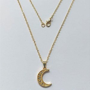 GARGANTILHA FOLHEADA A OURO 5 MILÉSIMOS + VERNIZ DIAMOND - CORRENTE CADEADO 45CM E PINGENTE LUA COM ZIRCÔNIAS 16MM - (OURO831) OUGG000205