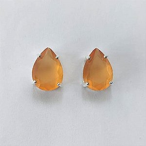 BRINCO FOLHEADA A PRATA COM 50 MILÉSIMOS + VERNIZ DIAMOND - BRINCOS DE PINO COM BASE EM ALTA FUSÃO E PEDRA EM ZIRCÔNIA GOTA 10X14MM (PRA756)RBR001411