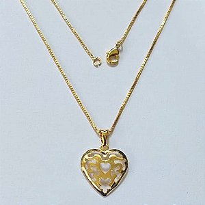 GARGANTILHA FOLHEADA A OURO 5 MILÉSIMOS + VERNIZ DIAMOND - CORRENTE VENEZIANA 45CM E PINGENTE CORAÇÃO VAZADO 18MM (OURO902) OUGG000220