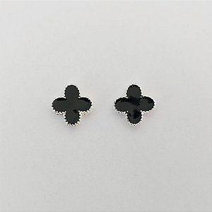 BRINCO FOLHEADO A PRATA COM 50 MILÉSIMOS + VERNIZ DIAMOND - BRINCO DE PINO TREVO ESMALTADA PRETO 10MM (PRA818) PRBR001457