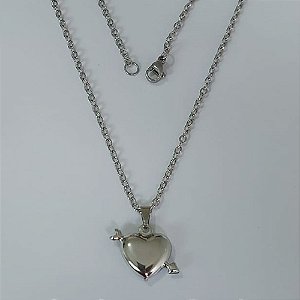 GARGANTILHA EM AÇO INOXIDÁVEL - CORRENTE DE 45CM (03) PINGENTE CORAÇÃO DUPLO COM FLECHA 20MM( AÇO2318)ACGG000512