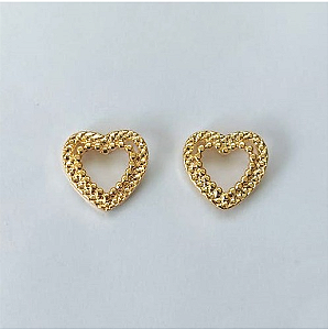 BRINCO FOLHEADO A OURO - BANHADO COM 5 MILÉSIMOS + VERNIZ DIAMOND - BRINCO DE PINO - 10MM - (OURO614) OUBR000470