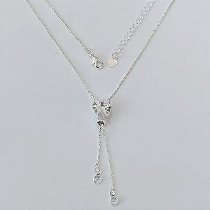 GARGANTILHA FOLHEADA A PRATA COM 50 MILÉSIMOS + VERNIZ DIAMOND CORRENTE VENEZIANA GRAVATINHA 45CM COM PINGENTE EM ZIRCÔNIAS E PEDRA EM ZIRCÔNIA CORAÇÃO 10MM - PRGG001507