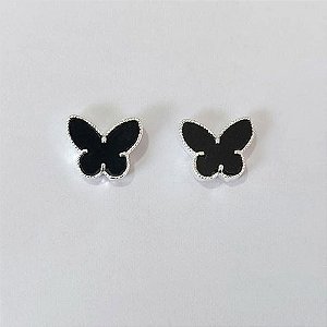 BRINCO FOLHEADO A PRATA - BRINCO DE PINO BORBOLETA PRETA 10MM - PRBR001497