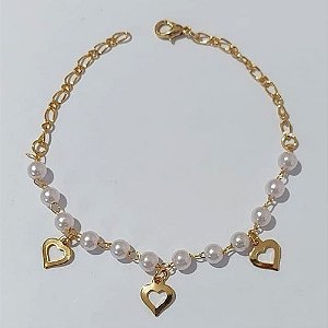 PULSEIRA FOLHEADA A OURO + VERNIZ - PULSEIRA 18CM COM PÉROLAS E CORAÇÕES VAZADOS(OURO1197) OUPS0000121