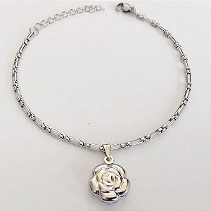 PULSEIRA EM AÇO INOXIDÁVEL - (BCOL058) - PULSEIRA 18CM COM PINGENTE FLOR 14MM - FECHO LAGOSTA - COMPOSIÇÃO: AÇO INOXIDÁVEL - ACPS000752
