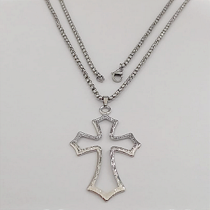 GARGANTILHA EM AÇO INOXIDÁVEL - CORRENTE DE 50CM (ACO24) PINGENTE CRUZ VAZADA 4,5X2,5CM( AÇO0319) - ACGG000556