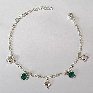 PULSEIRA FOLHEADA A PRATA COM 50 MILÉSIMOS + VERNIZ DIAMOND - PULSEIRA COM CORAÇÕES DUPLOS E CORAÇÕES EM CRISTAIS VERDES - TAMANHO: 17CM + EXTENSOR E FECHO LAGOSTA - PRPS001256