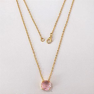 GARGANTILHA FOLHEADA A OURO - BANHADO COM 5 MILÉSIMOS + VERNIZ DIAMOND - CORRENTE CADEADO 45CM E PINGENTE EM ZIRCÔNIA REDONDA ROSA 10MM - (OURO1250) OUGG000250
