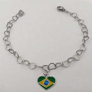 PULSEIRA EM AÇO INOXIDÁVEL - PULSEIRA CORRENTE CORAÇÃO 21CM COM PINGENTE BANDEIRA DO " BRASIL " RESINADA EM FORMATO CORAÇÃO DE 13MM (AÇO3028) - ACPS000765