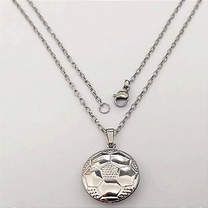 GARGANTILHA EM AÇO INOXIDÁVEL - (07) CORRENTE 50CM COM PINGENTE BOLA DE FUTEBOL DUPLA 20MM - FECHO LAGOSTA - COMPOSIÇÃO: AÇO INOXIDÁVEL (AÇO3056) - ACGG000577