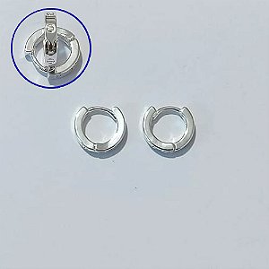 BRINCO FOLHEADO A PRATA COM 50 MILÉSIMO+ VERNIZ DIAMOND - BRINCO ARGOLA ESTILO CARTIER 11MM PRBR001561