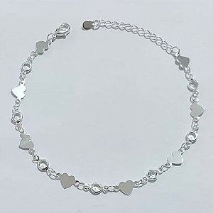 PULSEIRA FOLHEADO A PRATA COM 50 MILÉSIMOS + VERNIZ DIAMOND - PULSEIRA 18CM COM PEDRAS CRISTAIS E CORAÇÕES LISOS + EXTENSOR - PRPS001282