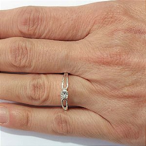 ANEL FOLHEADO A PRATA COM 50 MILÉSIMOS + VERNIZ DIAMOND COM MICRO ZIRCÔNIAS PRAN000090