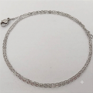 CORRENTE EM AÇO INOXIDÁVEL - (AÇO34) CORRENTE TAMANHO: 70CM - LARGURA 1,5MM COM FECHO LAGOSTA - COMPOSIÇÃO: AÇO INOXIDÁVEL - ACCR000234