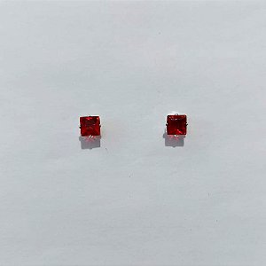 BRINCO FOLHEADO A PRATA + VERNIZ DIAMOND - BRINCO DE PINO QUADRADO VERMELHO 6MM PRBR001617