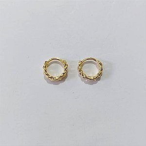 BRINCO FOLHEADO A OURO 3 MILÉSIMOS + VERNIZ DIAMOND BRINCO DE ARGOLA TRANÇADAS 11MM OUBR000710