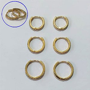 BRINCO FOLHEADO A OURO 3 MILÉSIMOS + VERNIZ DIAMOND TRIO DE BRINCOS DE ARGOLA COM 1 FILEIRA DE MICRO ZIRCÔNIAS CRISTAIS 17/15/13MM OUBR000715