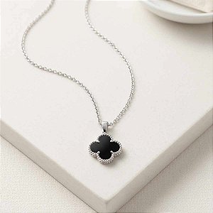 Colar Trevo Preto | Banho de Prata