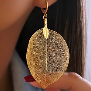 Brinco Folha Natural Grande no banho de Ouro 18K