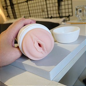 Masturbador Formato de Lanterna com Vagina / Vibração e Voz