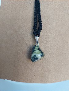 Colar em crochê cristal Jade Nefrita