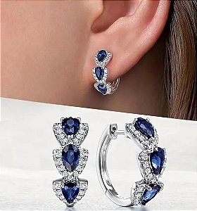 Brinco banhado a ouro com zircônia azul safira
