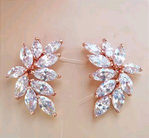 Brinco banhado a ouro rose com zircônia Asa Odete Novela