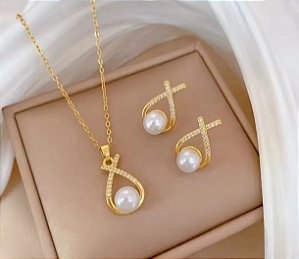 Conjunto Colar e Brincos Banhado a ouro com zirconias e pérolas laço