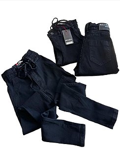 Calça preta skinny