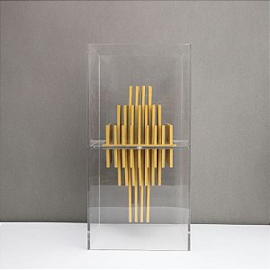 Escultura Decorativa Acrílico Dourada