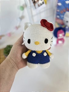 Hello Kitty amigurumi