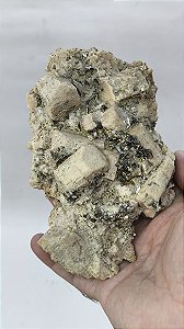 Microclínio com Apatita verde