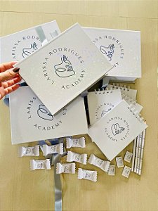 10 Kit caderno A6 + caixa 20x15cm ambos personalizados