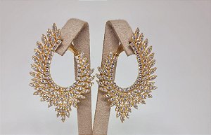 Brinco argola cravejado zircônia banho ouro amarelo 18k