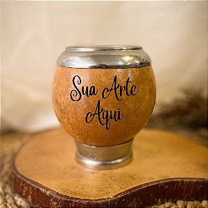 Cuia de Chimarrão Coquinho Personalizada Porongo Pé de Metal e Bocal Inox