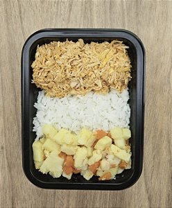 FRANGO DESFIADO COM LEGUMES, 340g